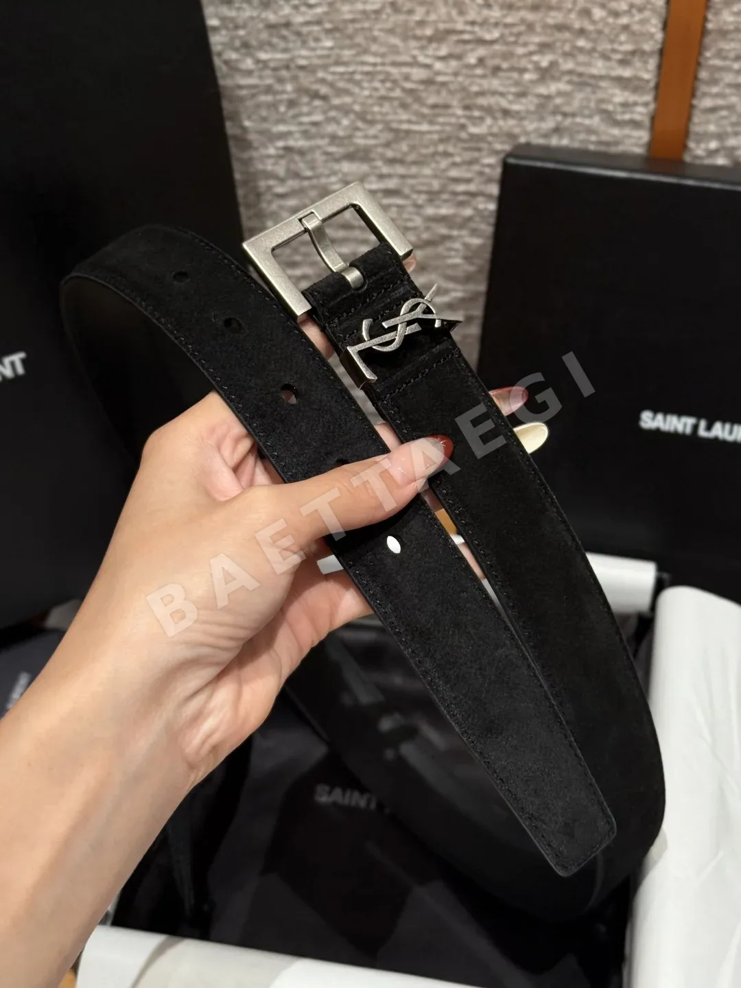 생로랑 스웨이드 카프스킨 사각 버클 벨트 상세 이미지 4