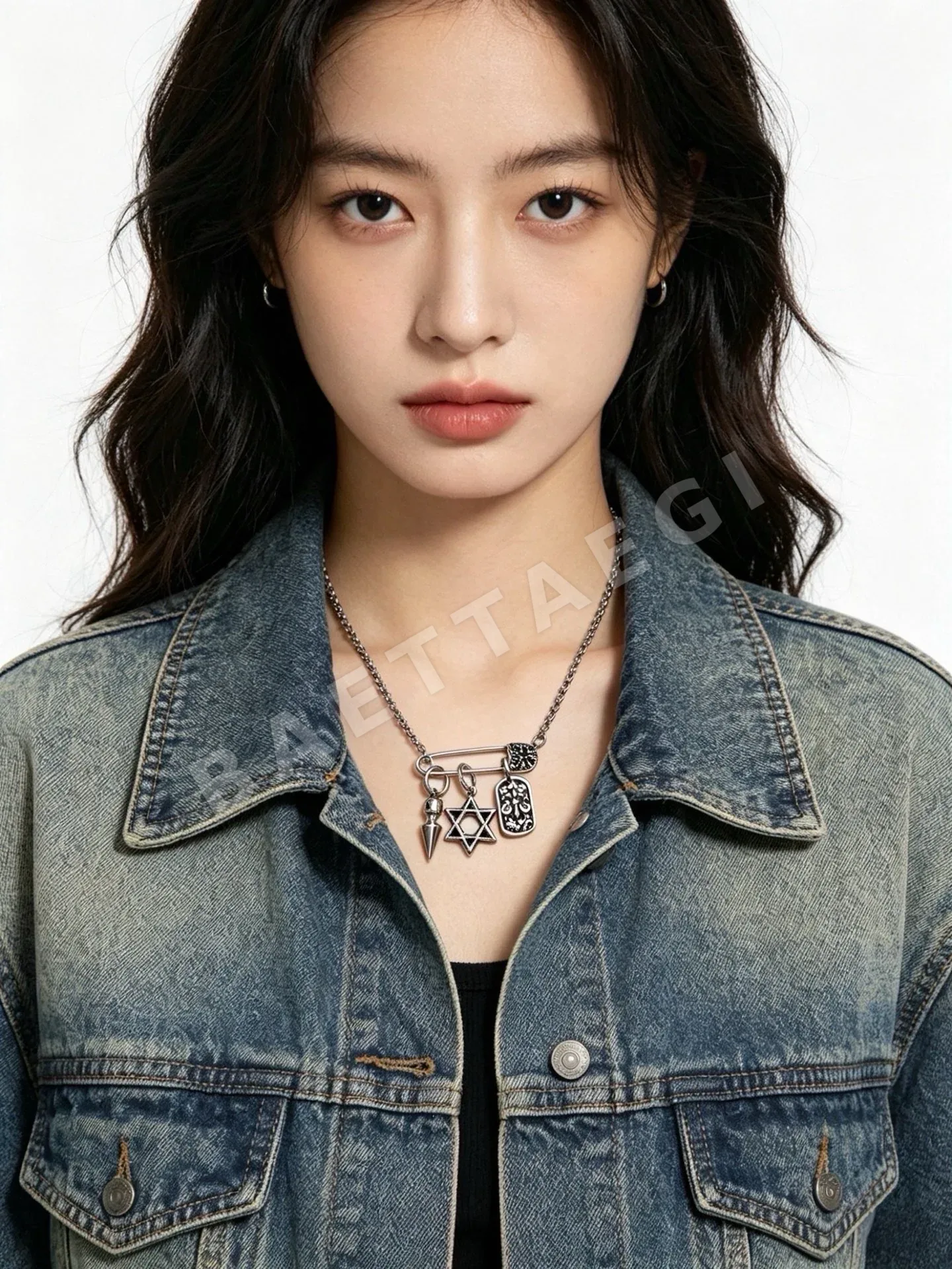 크롬하츠 레트로 크로스 엠보싱 목걸이 상세 이미지 10