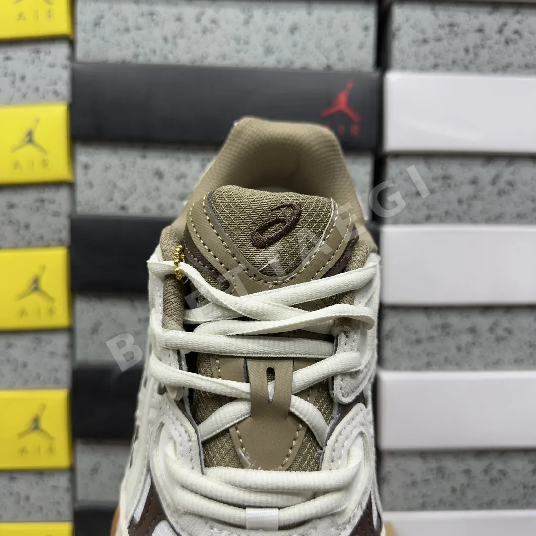 아식스 [WZ] 젤 NYC 1203A739-251 200463 Asics Gel-NYC Mineral Beige 상세 이미지 6