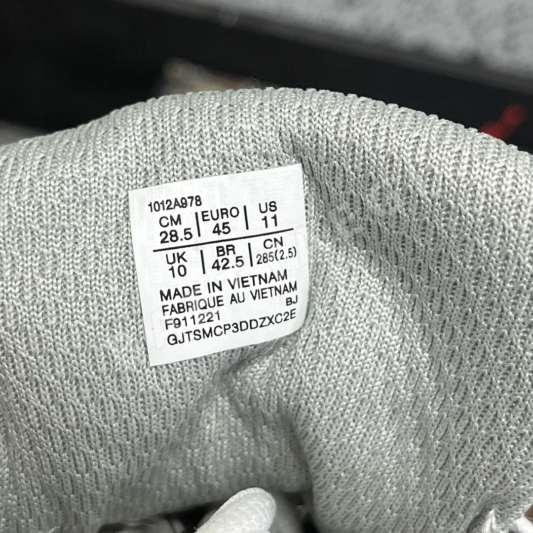 아식스 [XY] 젤 카하나 8 1012A978-028 200335 Asics Gel-Kahana 8 상세 이미지 3