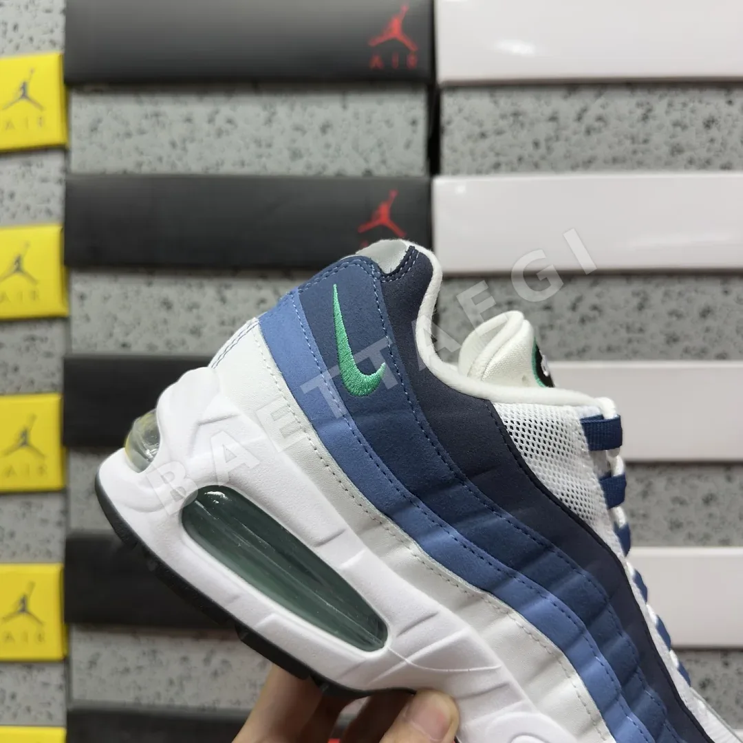 나이키 [KZ2.0] 에어 맥스 95 IH7855-100 201799 Nike Air Max 95 Big Bubble Slate 상세 이미지 9