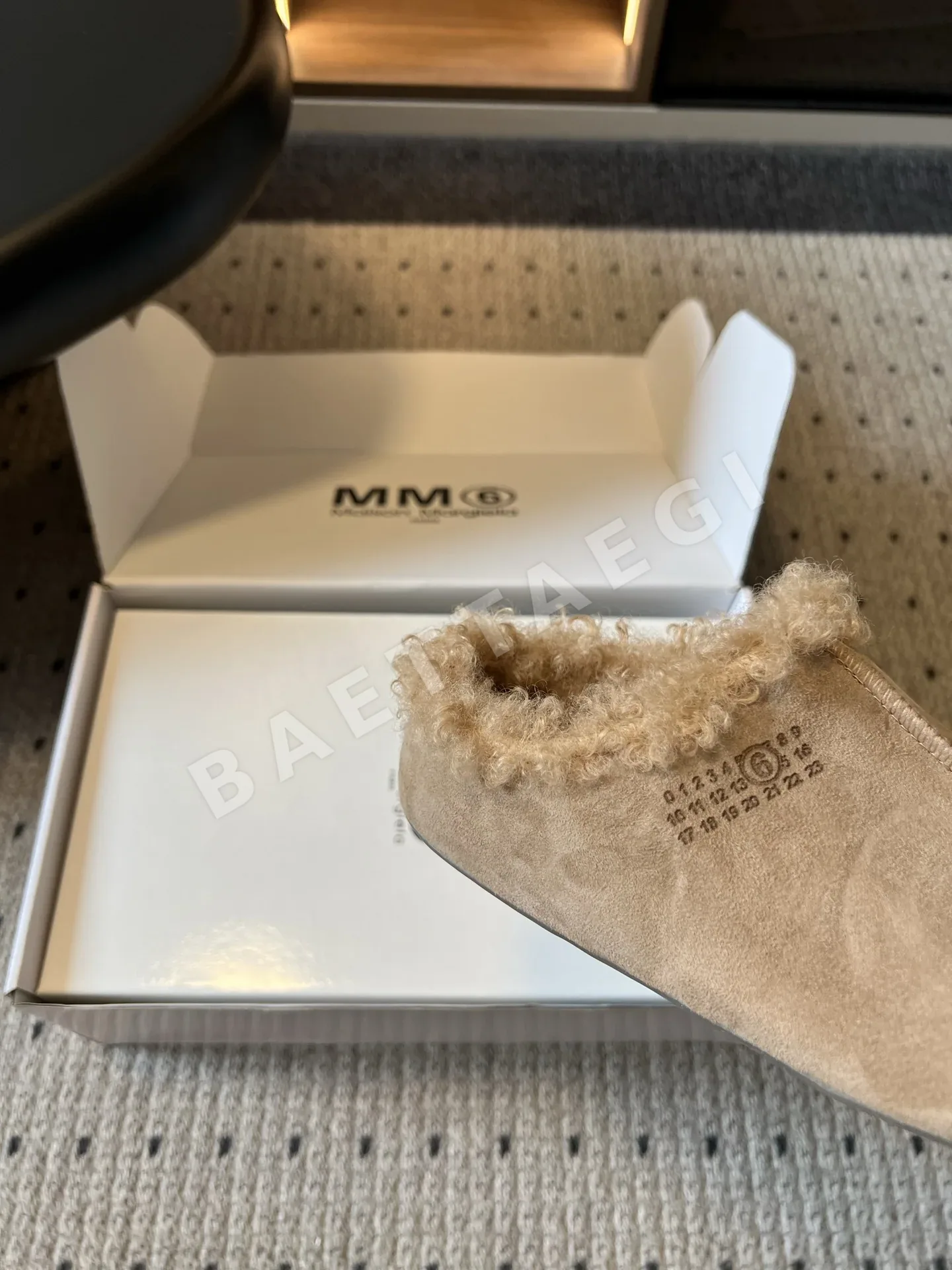 마르지엘라 플러시 하프 뮤ー 슬리퍼 상세 이미지 8