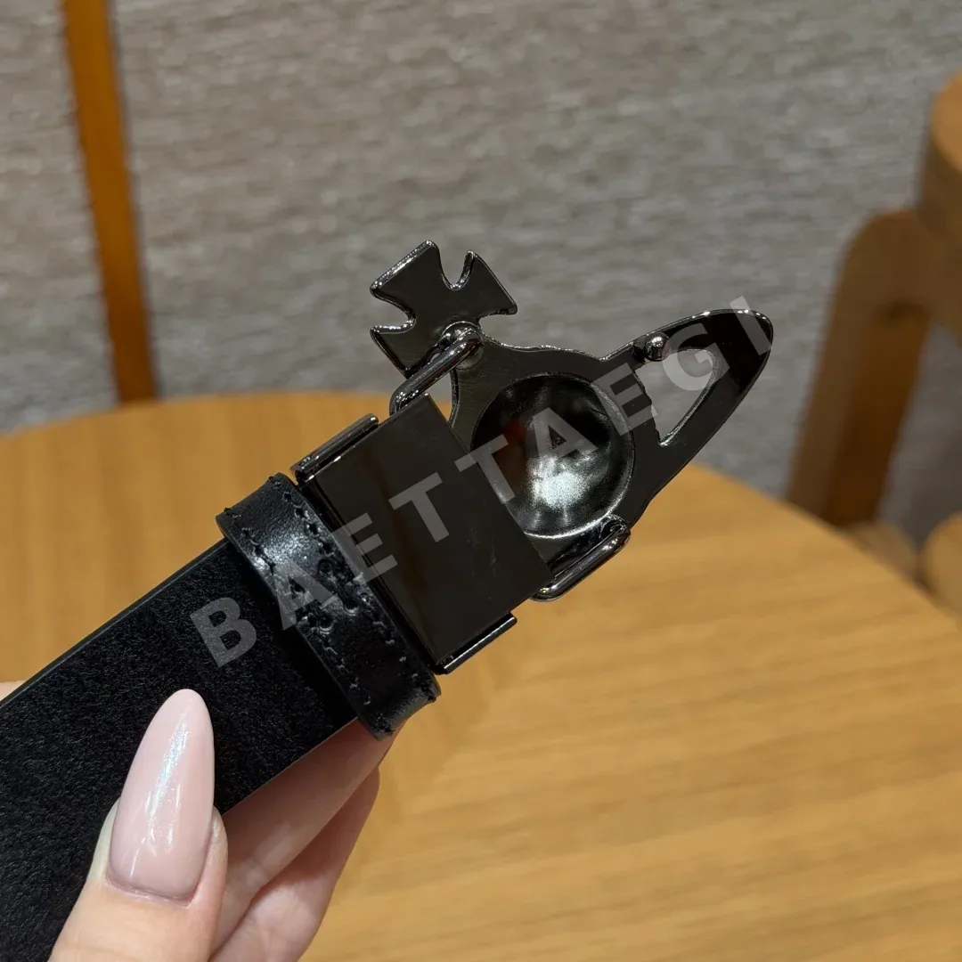비비안웨스트우드 새턴 오브 버클 가죽 벨트 상세 이미지 9