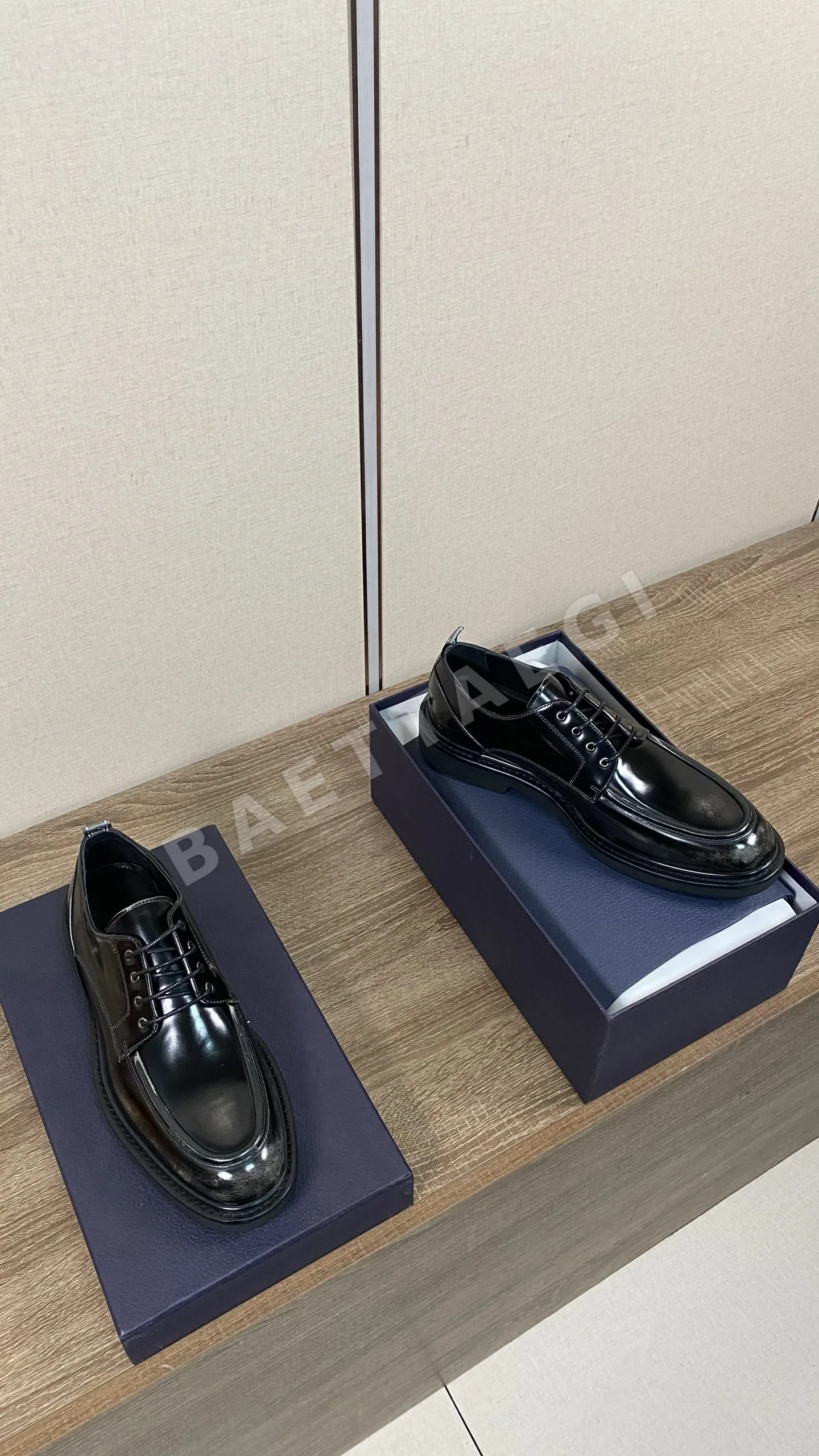 디올 로퍼 남성 블랙 풀탭 힐 스트랩 상세 이미지 6