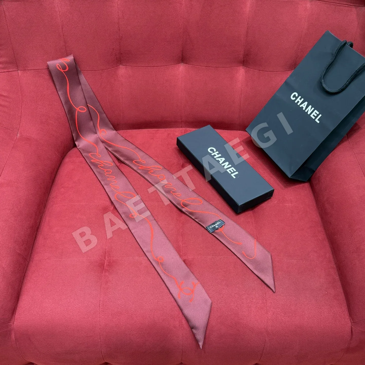 샤넬 손글씨풍 트윌리 스카프 상세 이미지 2
