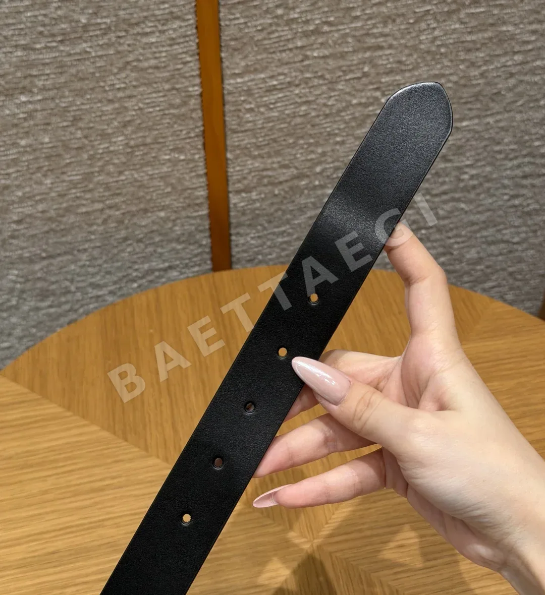 비비안웨스트우드 새턴 오브 버클 가죽 벨트 상세 이미지 5