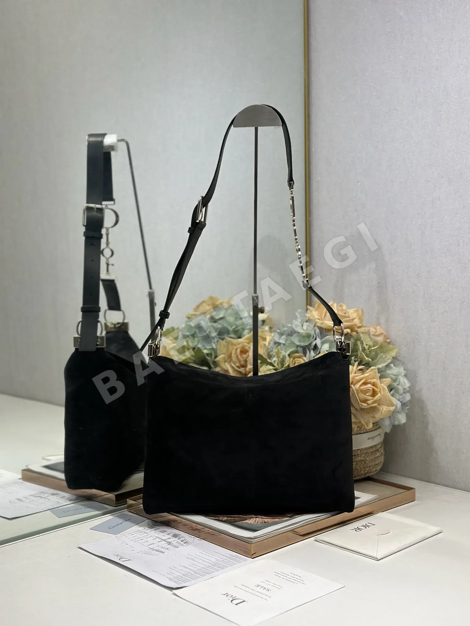 디올 미디엄 호보 가방 상세 이미지 3
