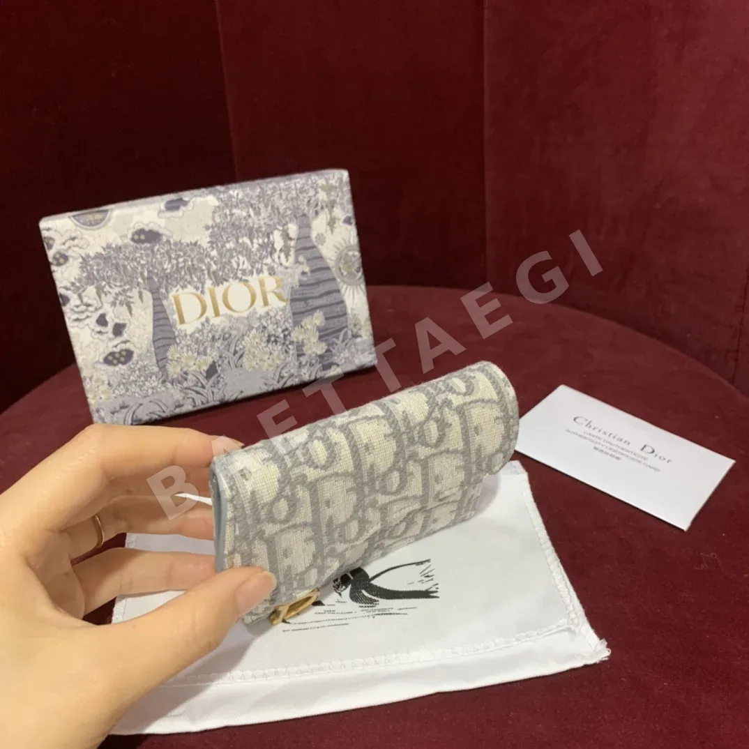 디올 모노그램 미니 카드홀더 지갑 상세 이미지 2