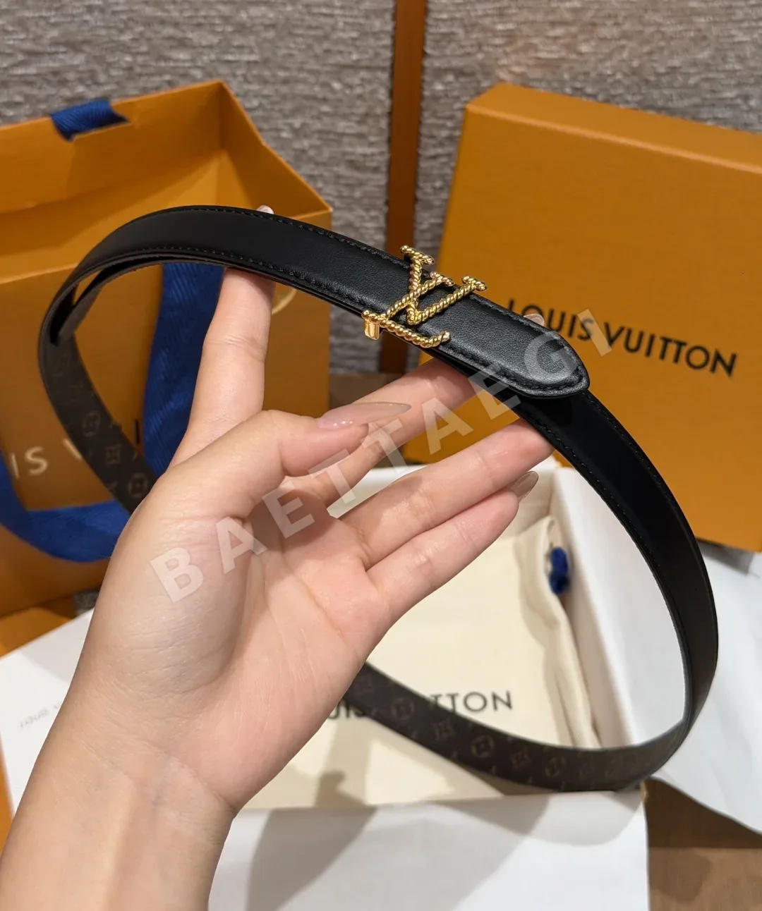 루이비통 코르델리아 20mm 리버서블 벨트 상세 이미지 3