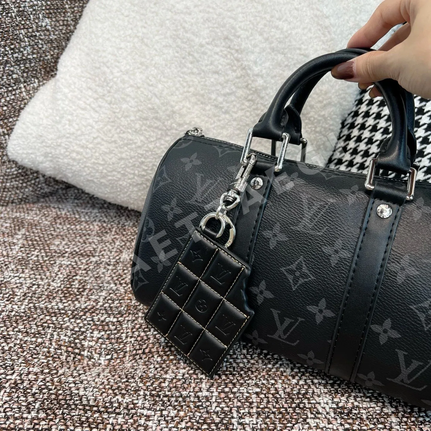루이비통 LV 초콜릿 키링 상세 이미지 3