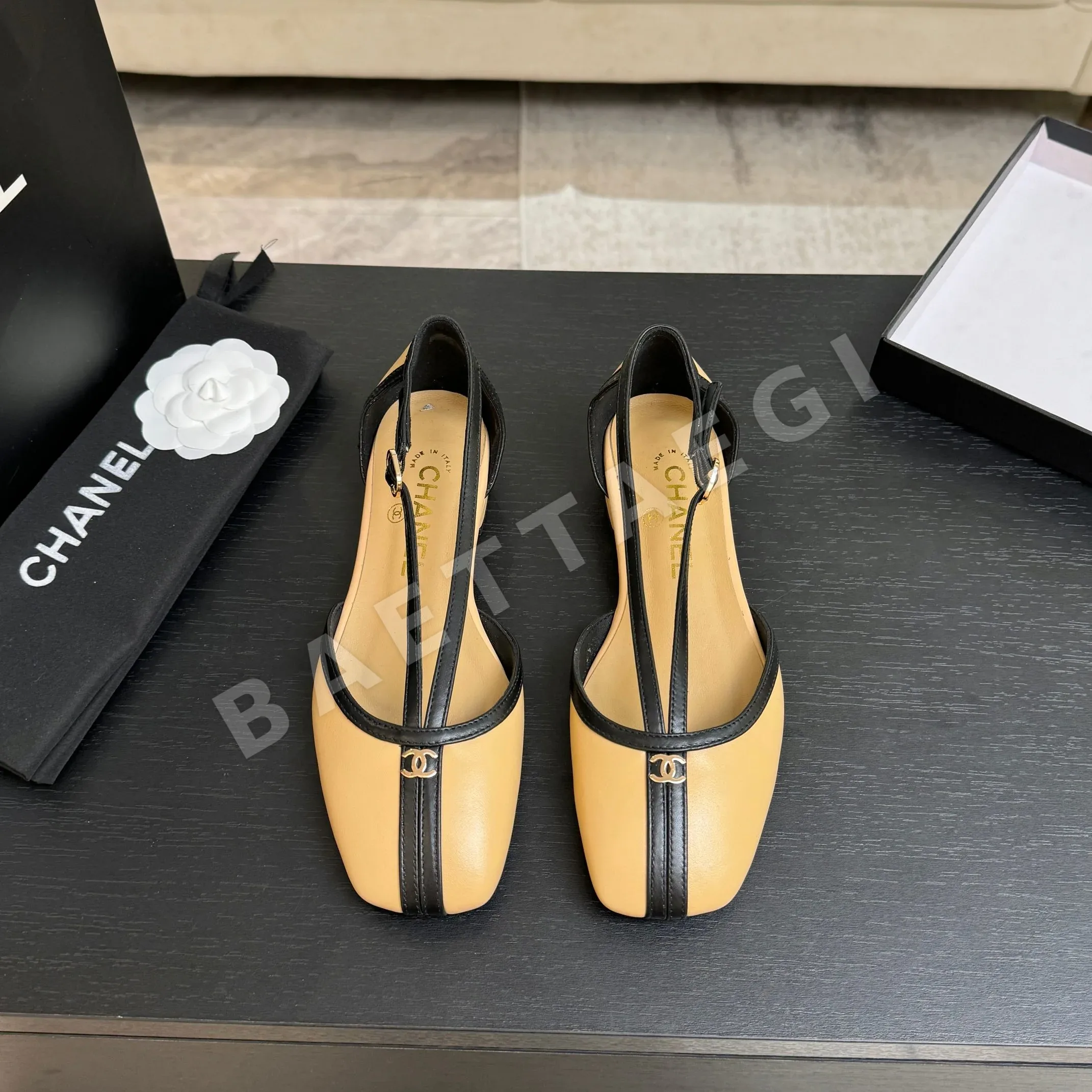 샤넬 더블 C 버클 스트랩 샌들 98465