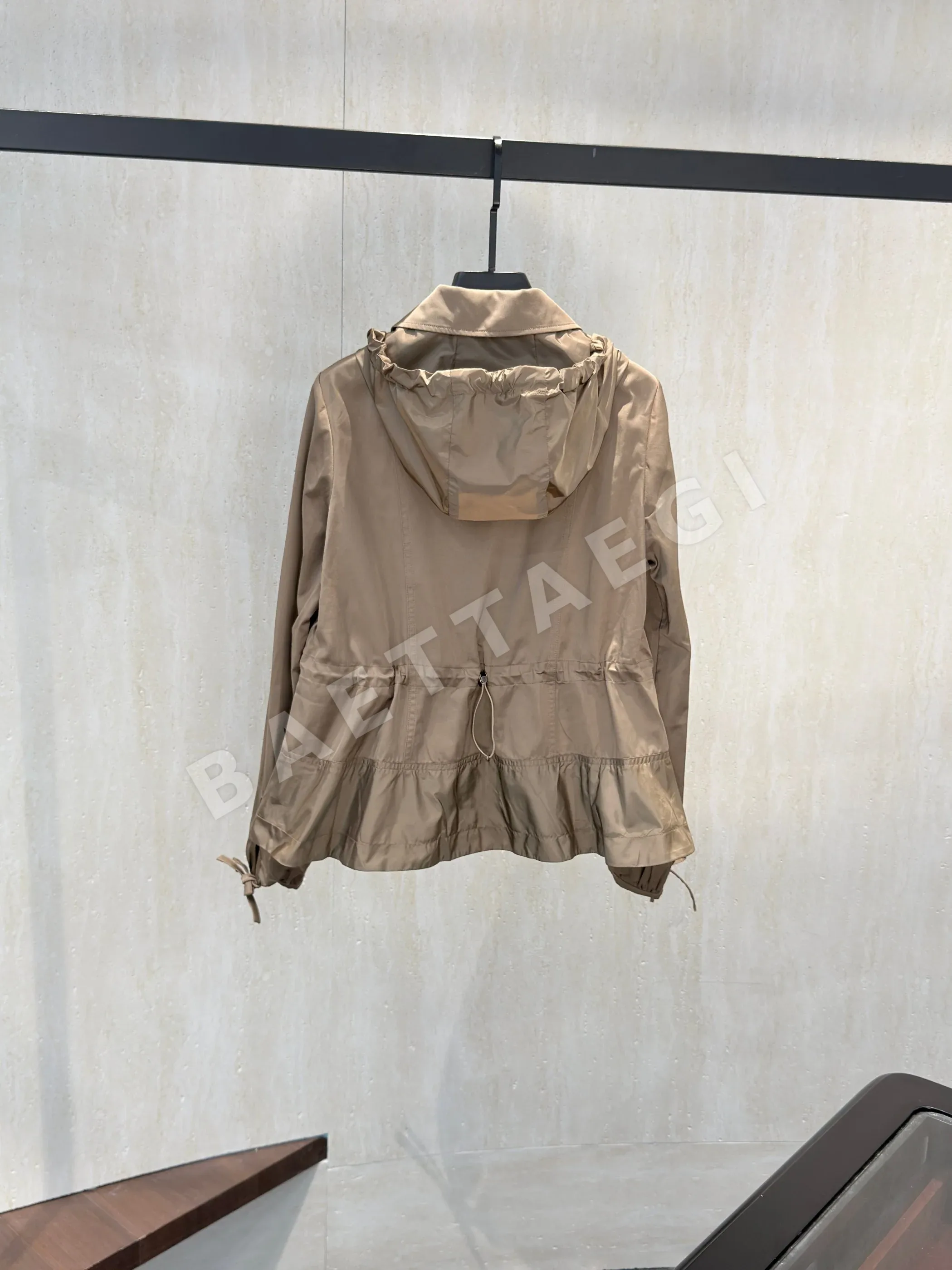 몽클레르 여성 자켓 상세 이미지 8