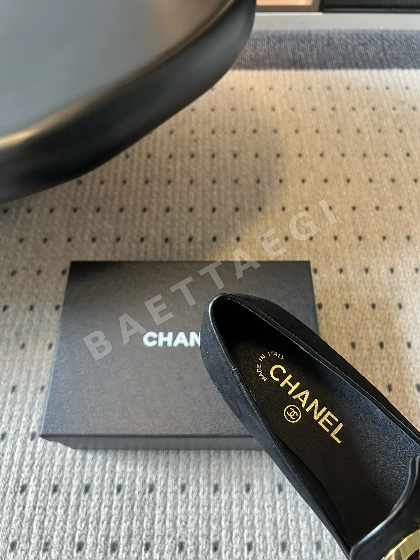 샤넬 메탈릭 더블 C 스퀘어토 플랫 로퍼 상세 이미지 8