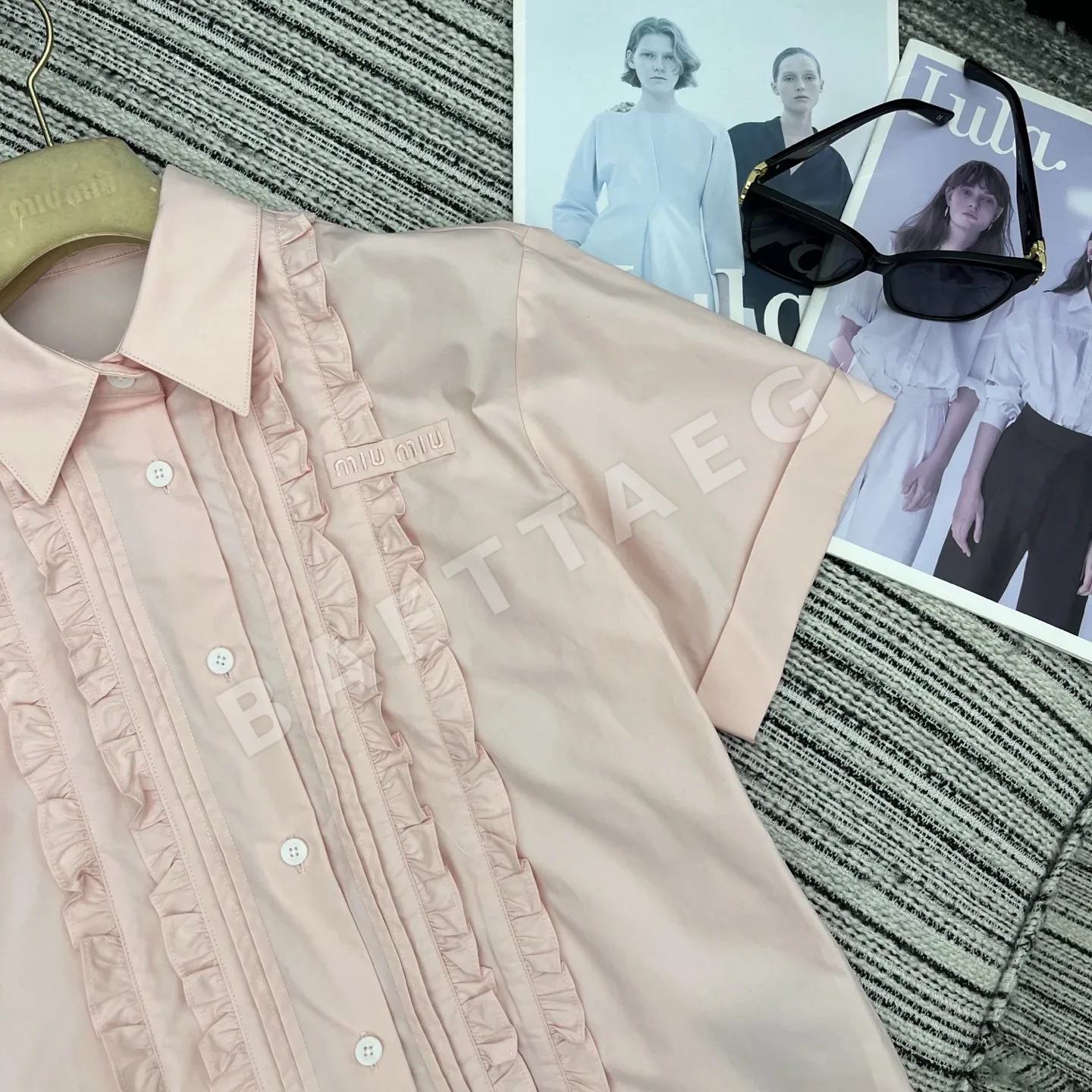 미우미우 프릴 자수 카라 반팔 롱 셔츠 상세 이미지 5