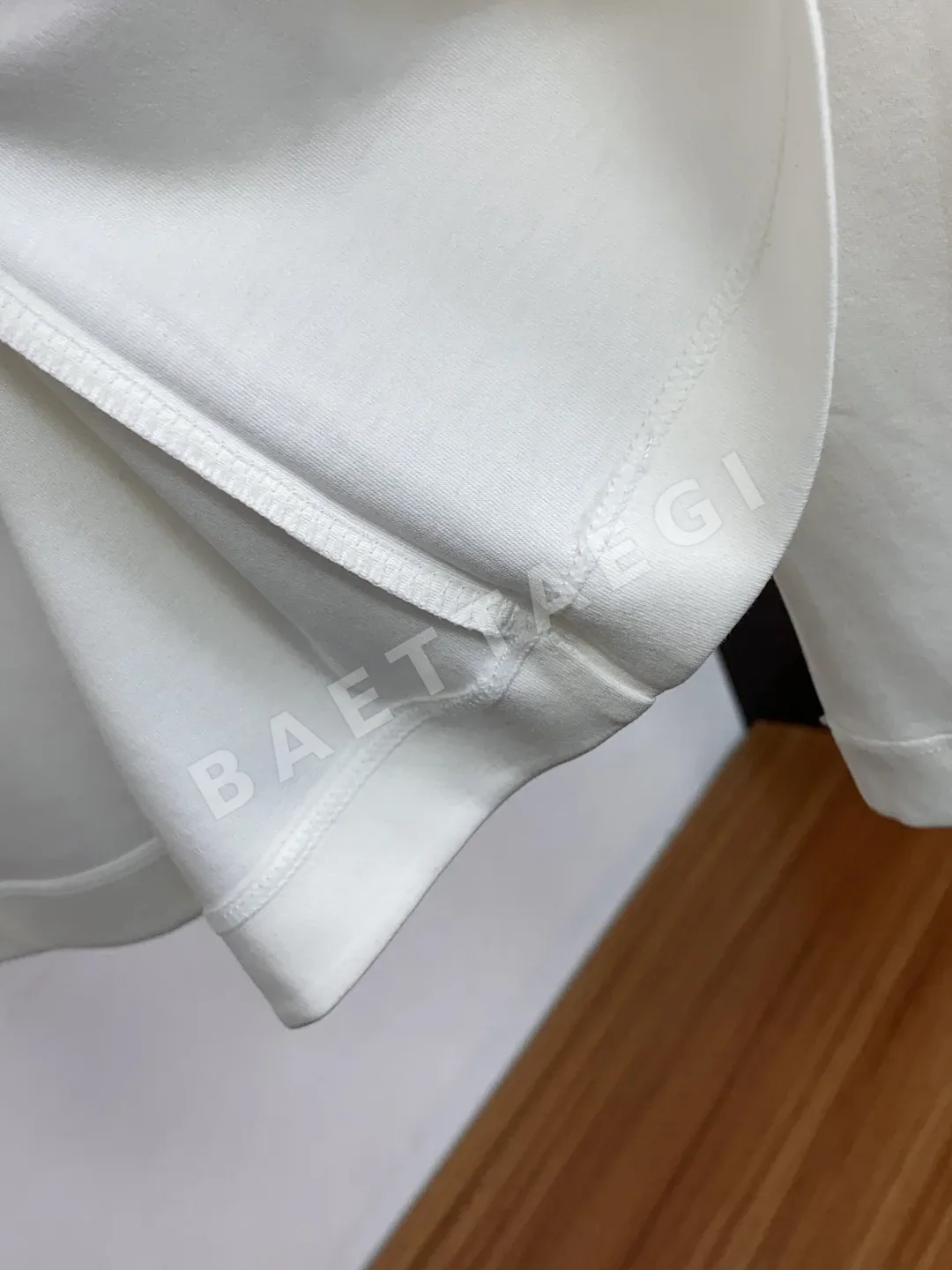 버버리 남성 장섬유 면 크루넥 긴팔 셔츠 상세 이미지 7