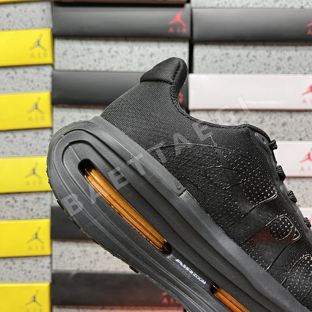 나이키 [CG] 보메로 프리미엄 HQ2050-305 201979 Nike Vomero Premium 상세 이미지 4