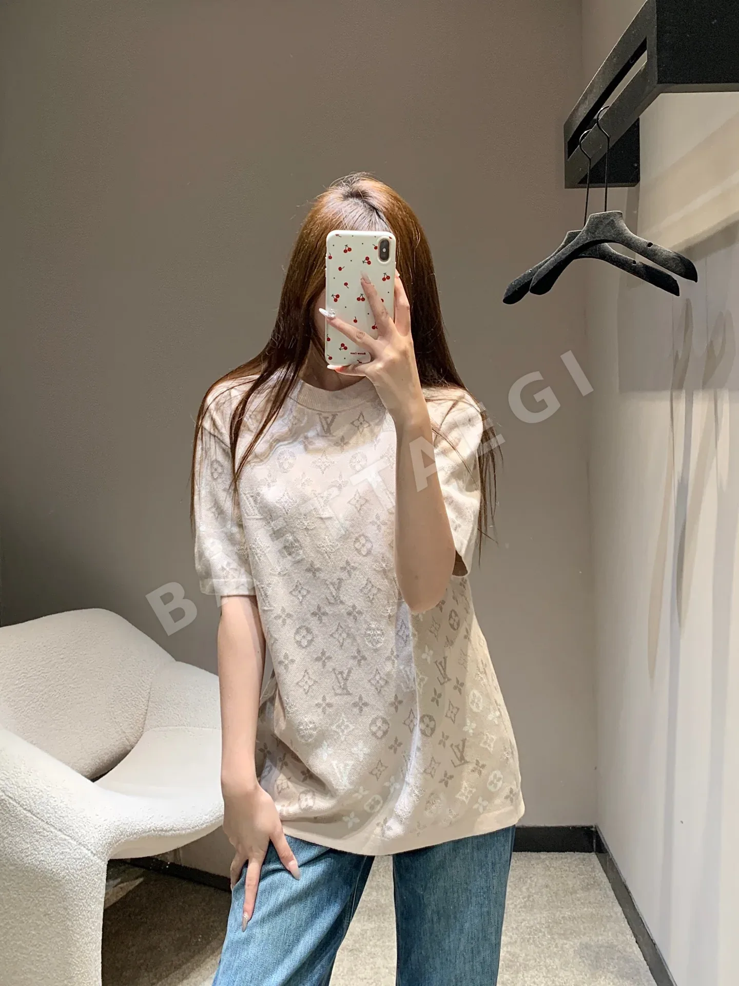 루이비통 모노그램 자카드 오버핏 반팔 니트 탑 상세 이미지 9