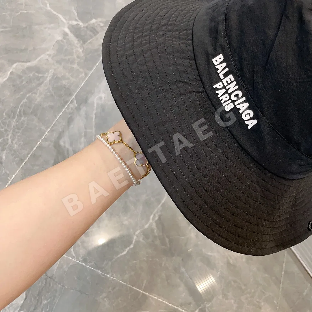 발렌시아가 방풍 조절형 버킷햇 모자 상세 이미지 4