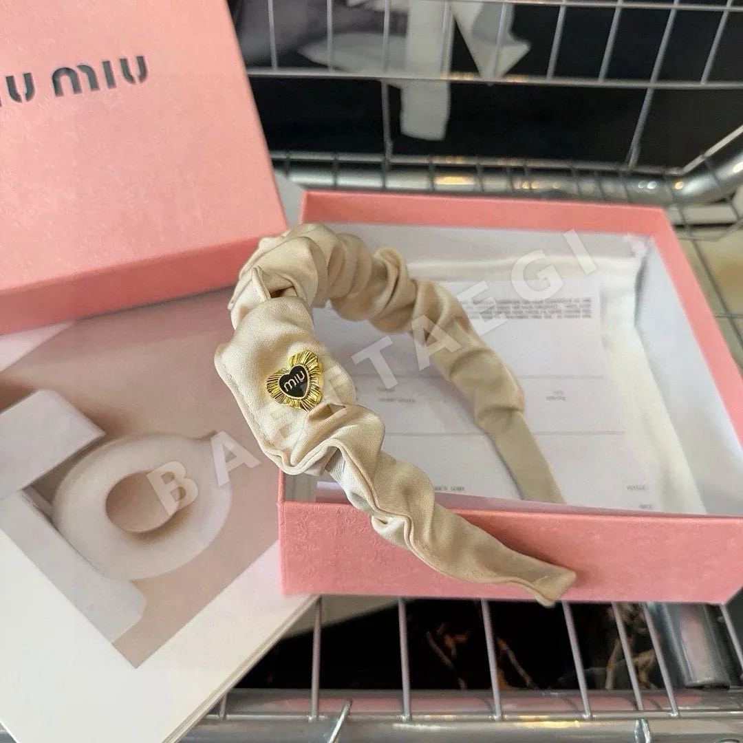 미우미우 심플 디자인한 헤어밴드 상세 이미지 3