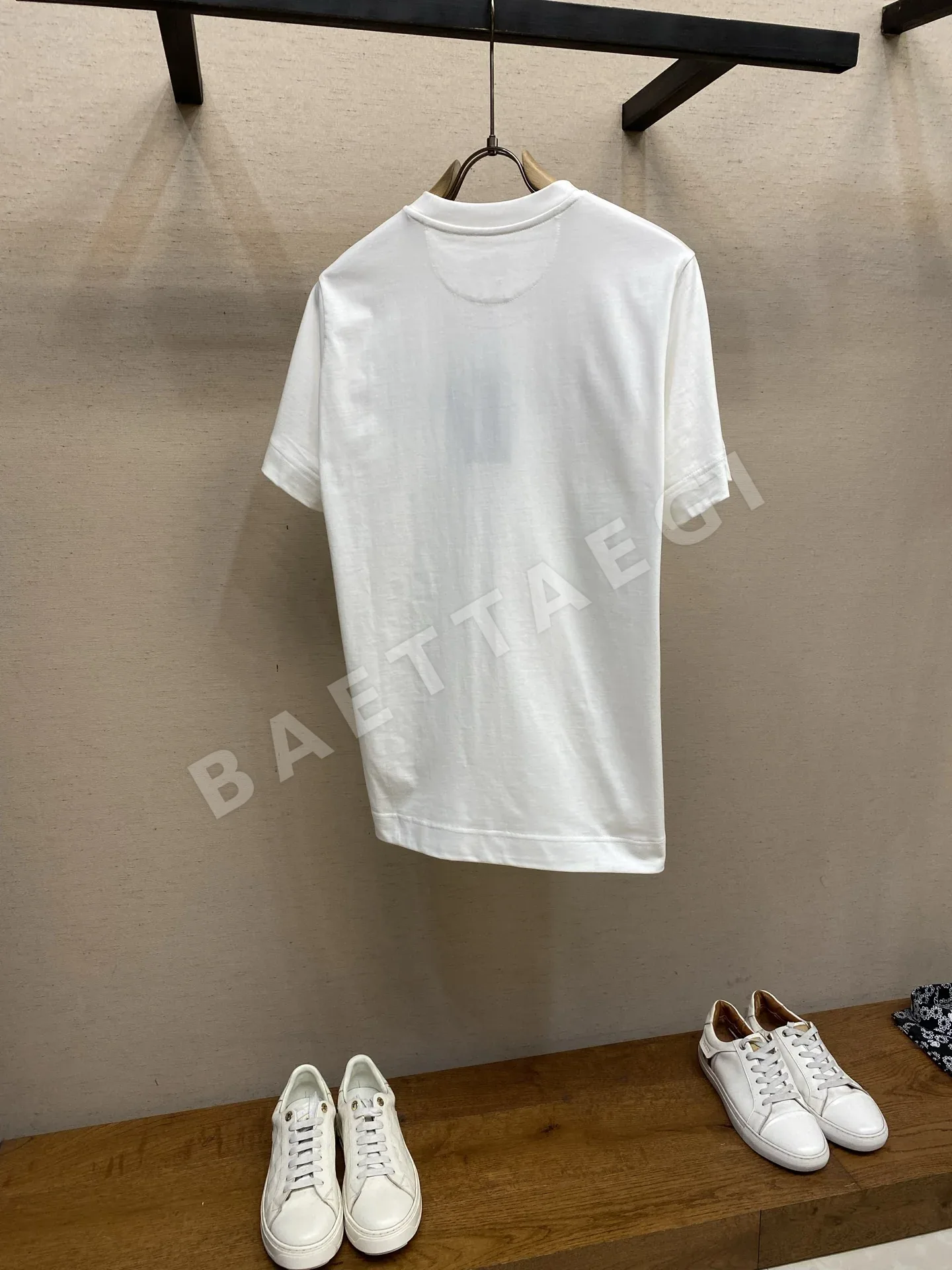 펜디 남성 반팔 상세 이미지 2