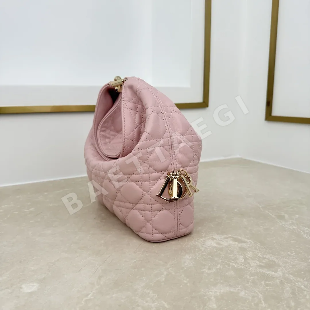 디올 뚜주흐 호보 버킷 가방 상세 이미지 2