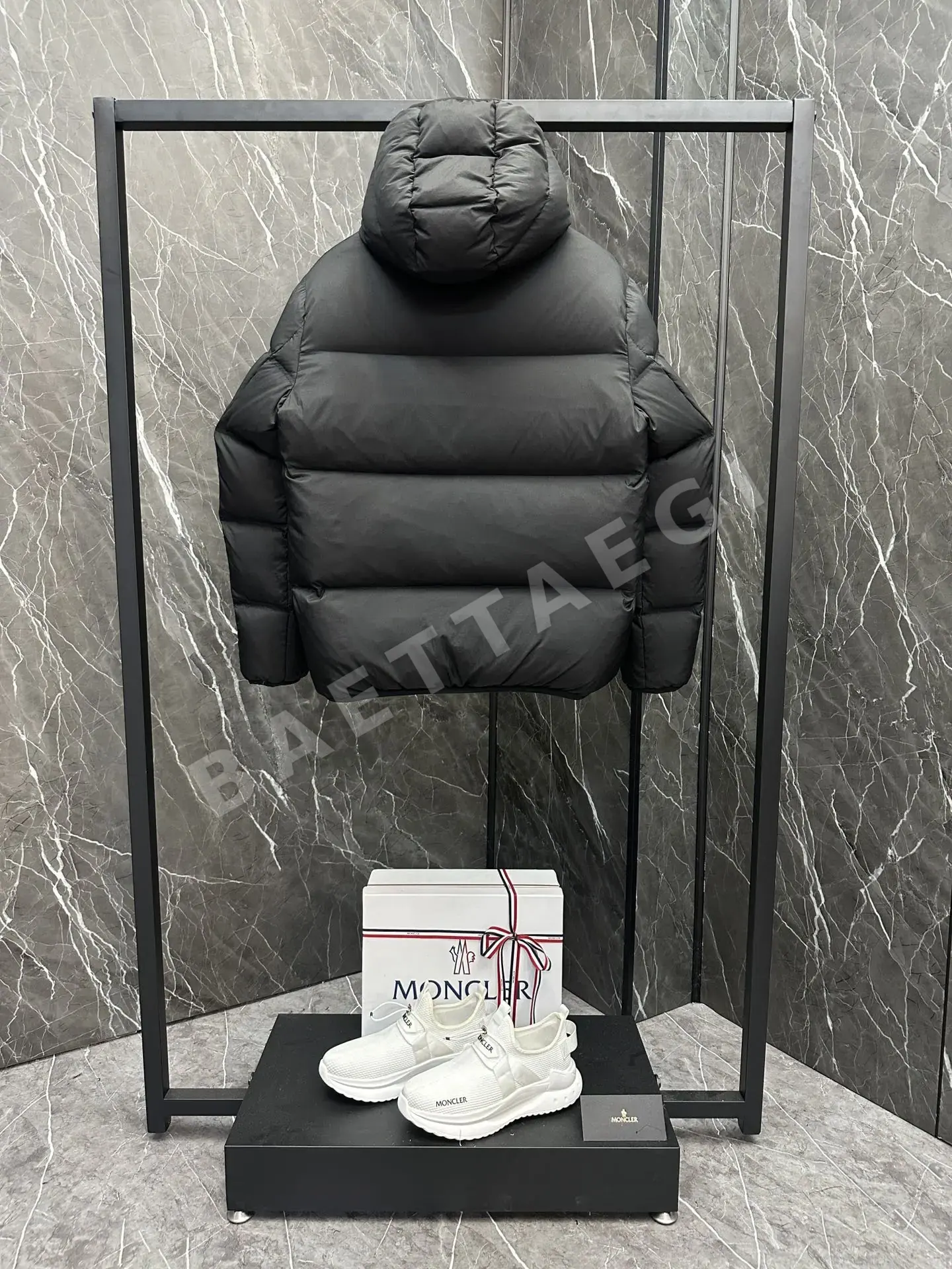 몽클레르 마사크 남성 숏 패딩 상세 이미지 9