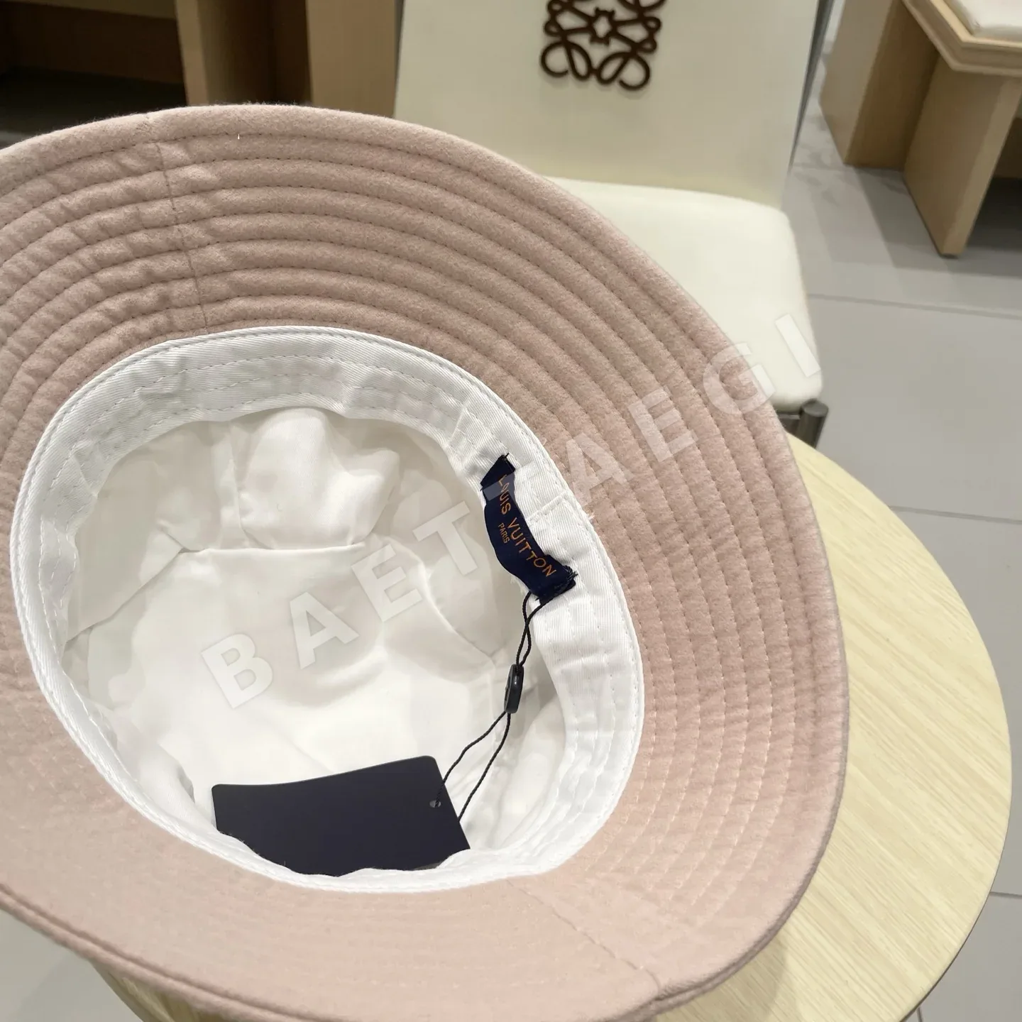 루이비통 로고 버킷햇 모자 상세 이미지 8
