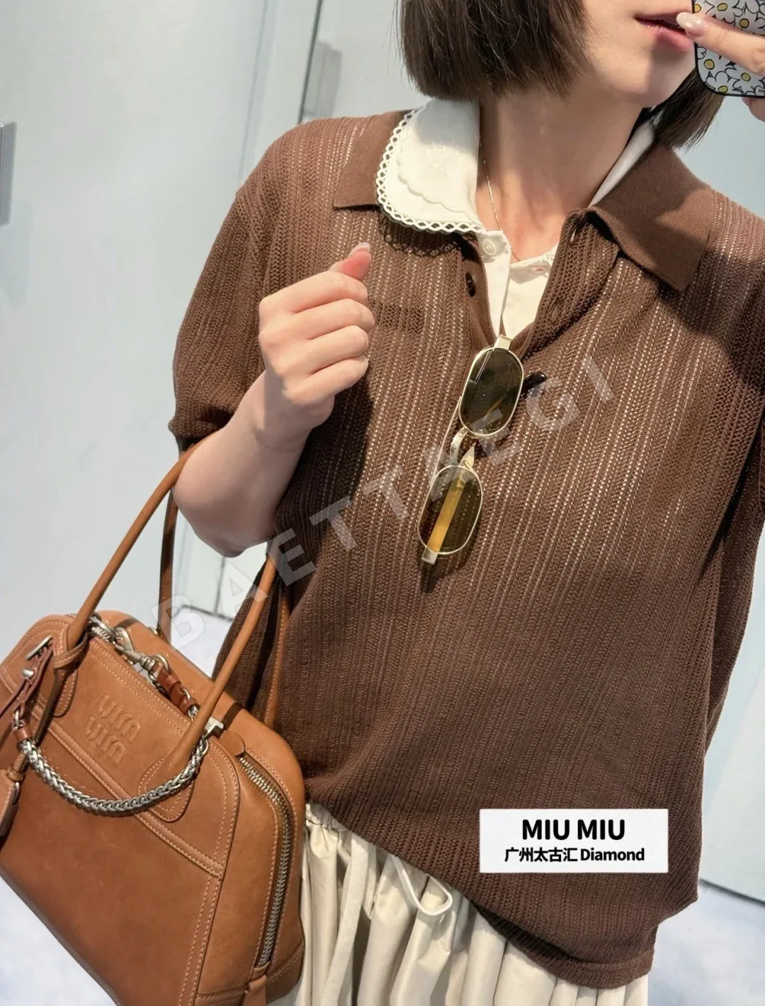 미우미우 진주버튼 카라 반팔 티셔츠 상세 이미지 3