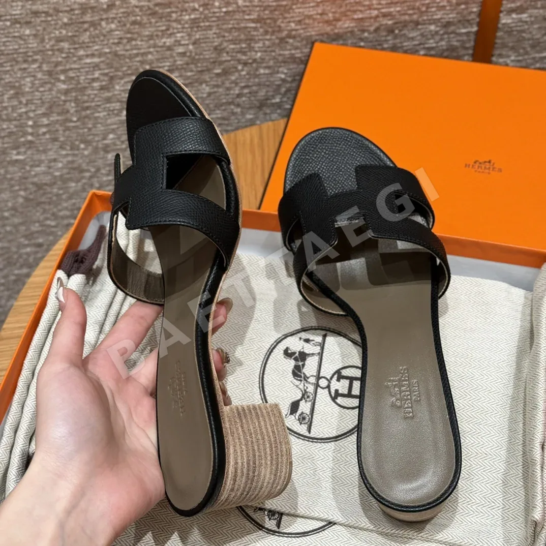 에르메스 오아시스 샌들 블랙 가죽 하이힐 상세 이미지 8