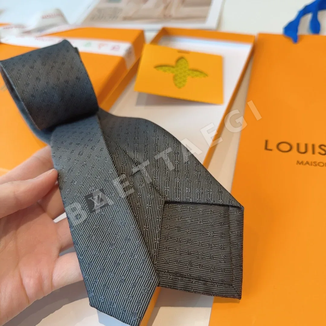 루이비통 넥타이 90000 Louis Vuitton Accessories 상세 이미지 10
