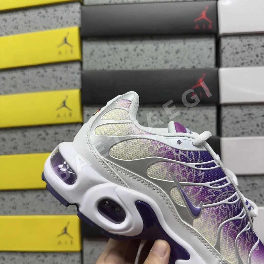 나이키 [BD] 에어 맥스 플러스 105 504 화이트 퍼플 201911 Nike Air Max Plus 105-504 상세 이미지 9