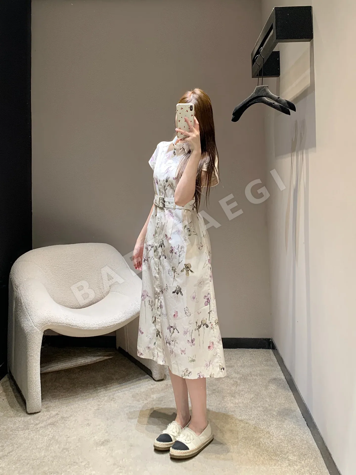 디올 아이리스 나비 프린트 반소매 미디 셔츠 원피스 상세 이미지 4