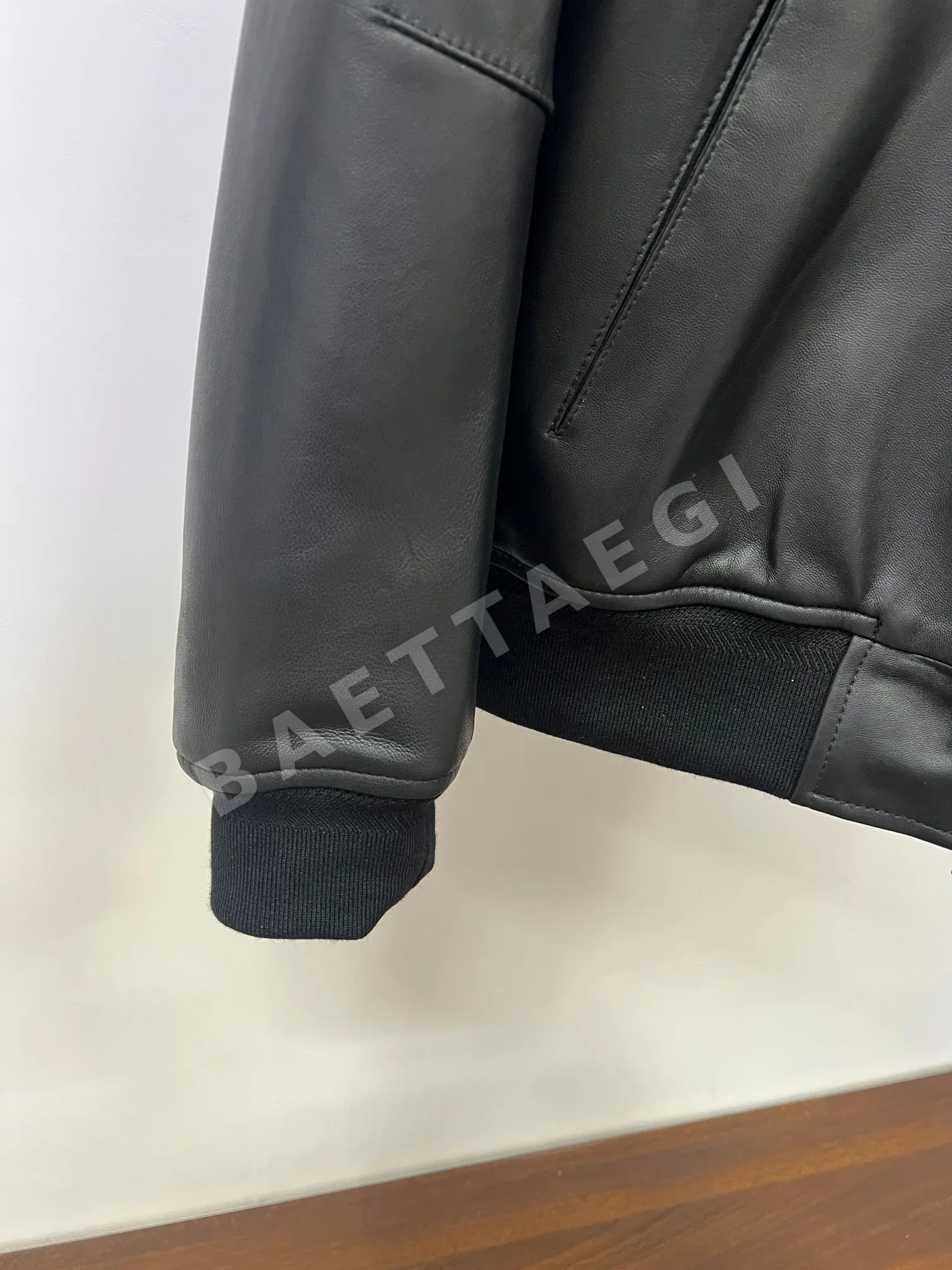 톰포드 램스킨 라펠 남성 가죽 자켓 상세 이미지 7