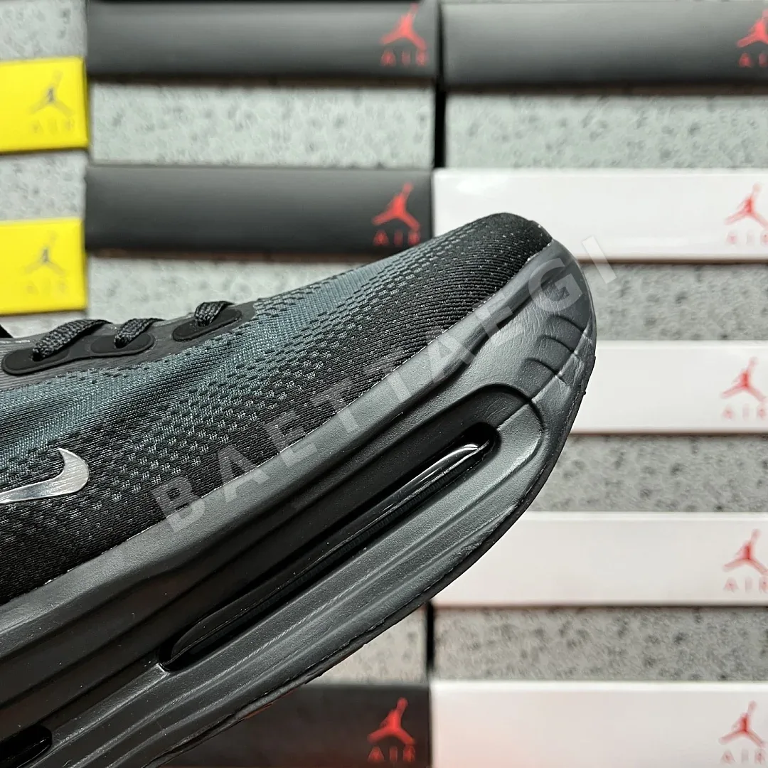 나이키 [CG] 보메로 프리미엄 IQ0627-001 201999 Nike Vomero Premium Black Mini Chrome Swoosh 상세 이미지 3