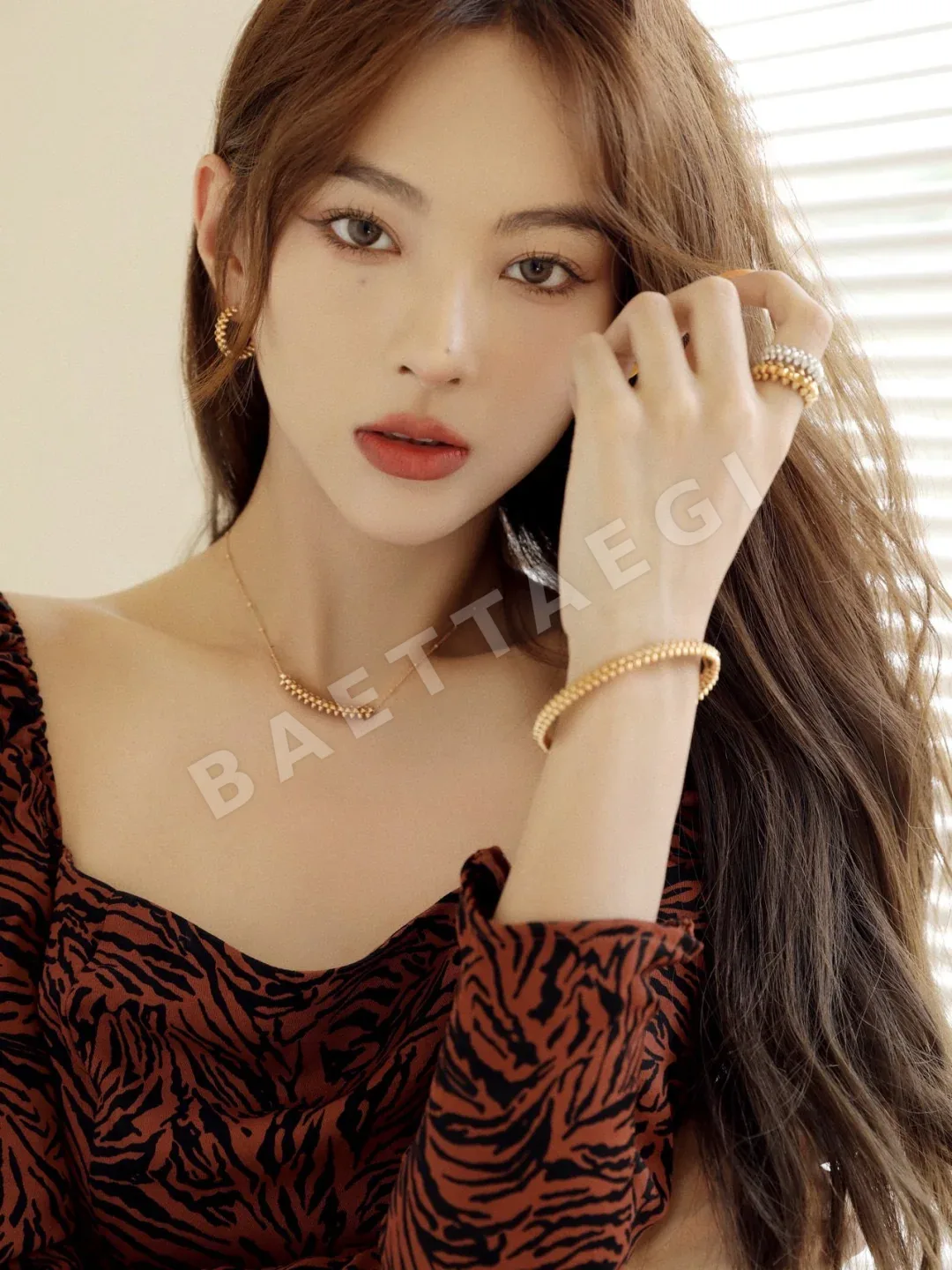 까르띠에 크래쉬 드 스터드 귀걸이 상세 이미지 9