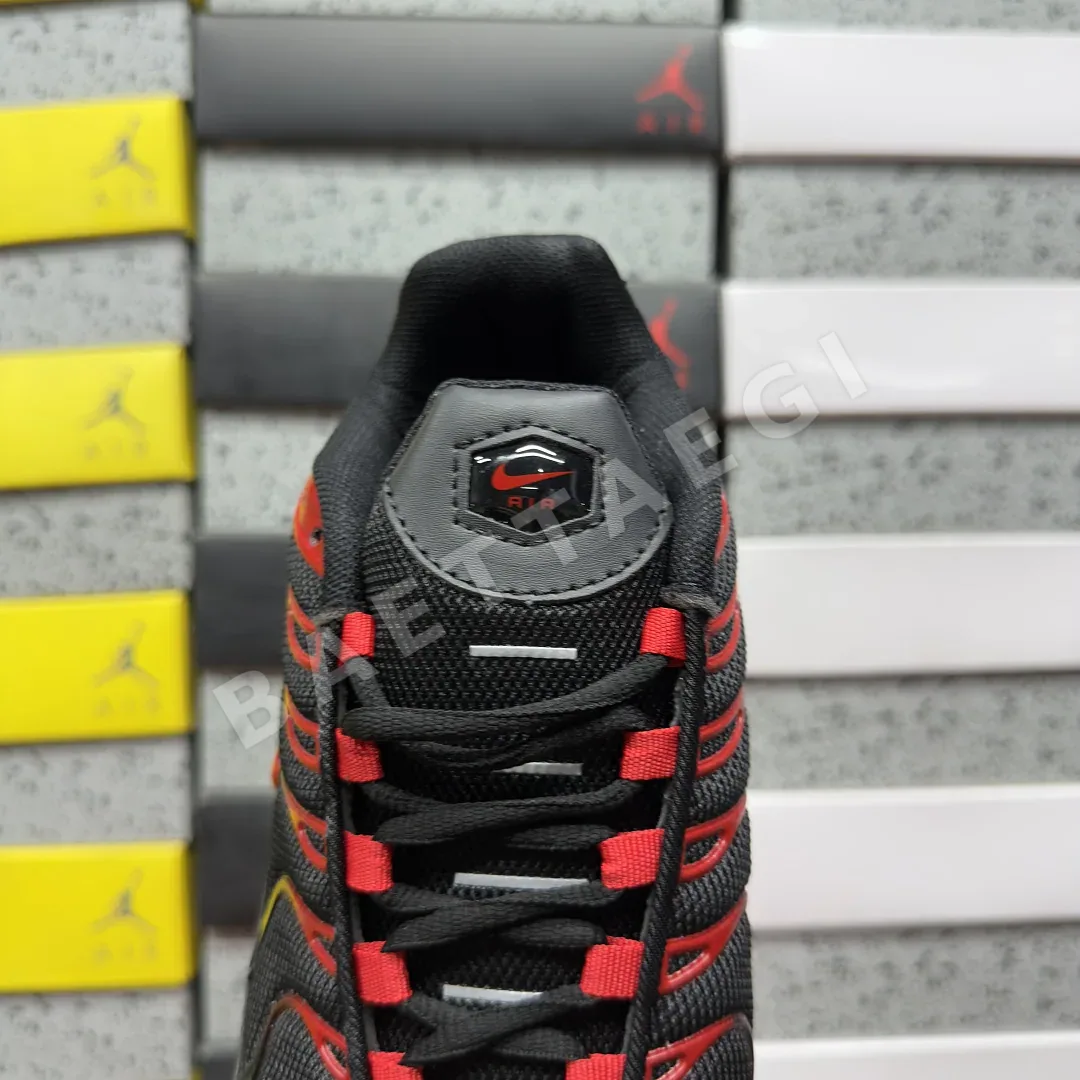 나이키 [BD] 에어 맥스 플러스 CU4864-001 201860 Nike Air Max Plus Bred 상세 이미지 3