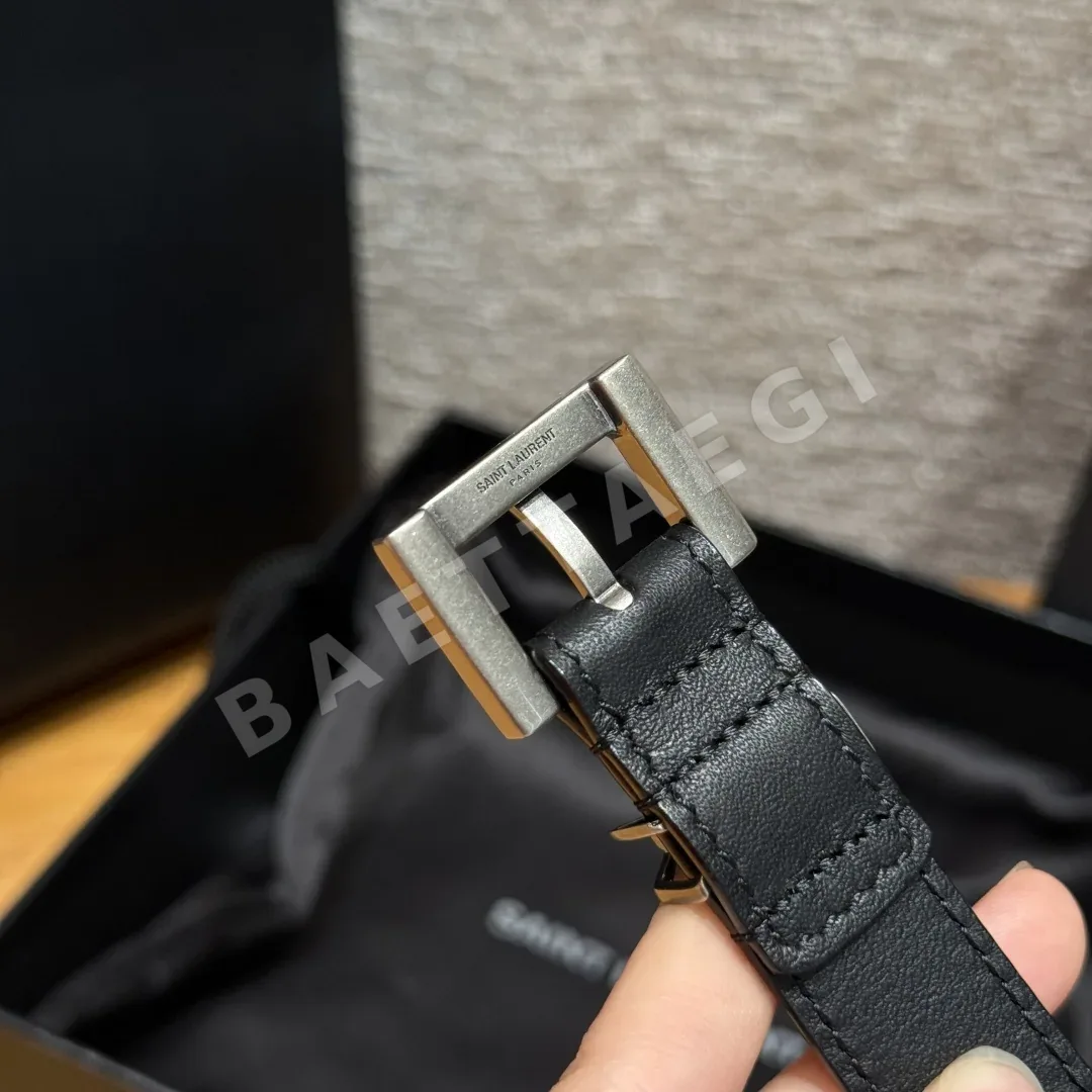 생로랑 카산드라 로고 스퀘어 버클 가죽 벨트 상세 이미지 6
