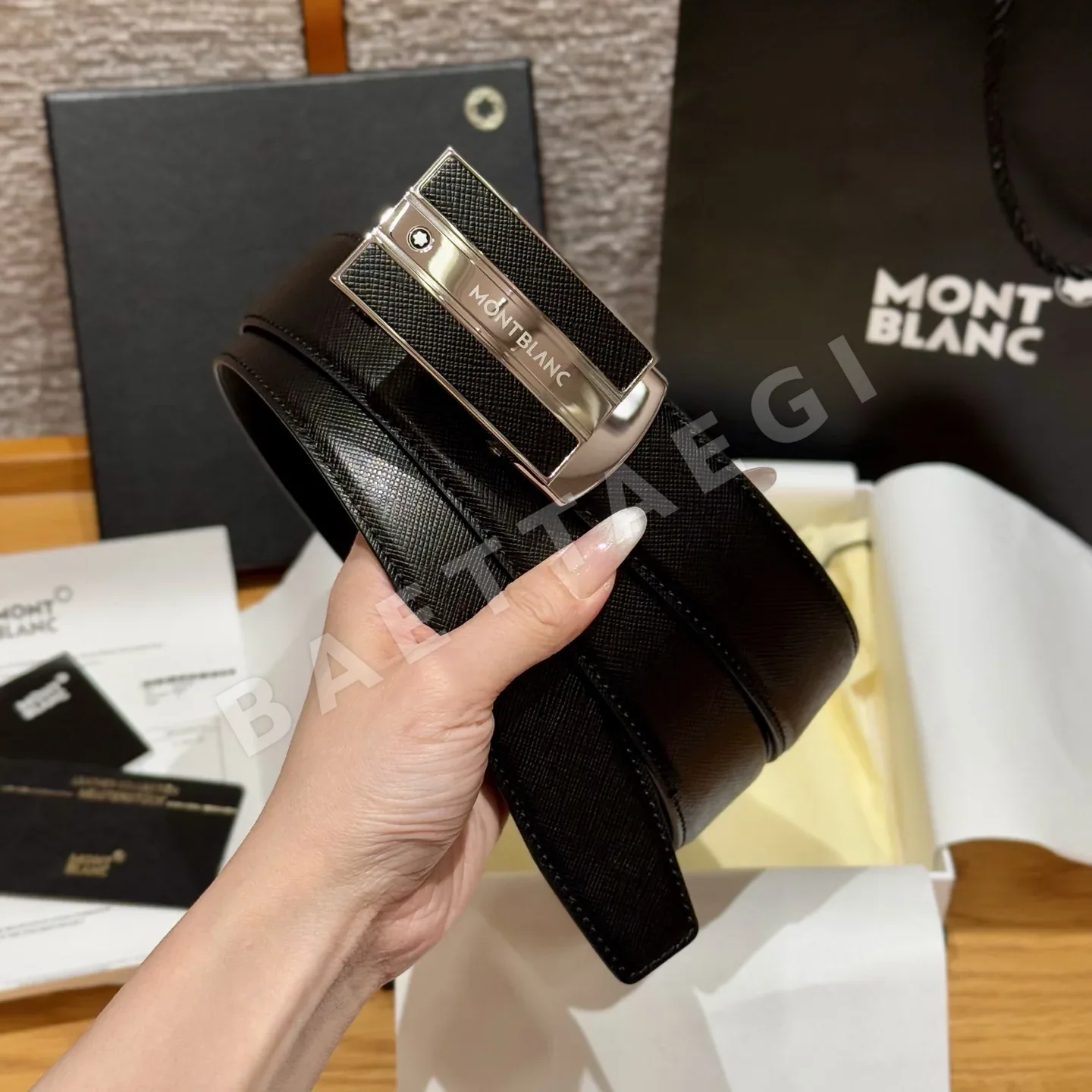 몽블랑 자동 버클 가죽 남성 벨트 상세 이미지 2