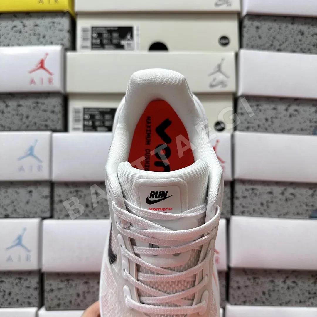 나이키 [5A] 보메로 프리미엄 HQ2050-103 201611 Nike Vomero Premium White Bright Crimson 상세 이미지 6