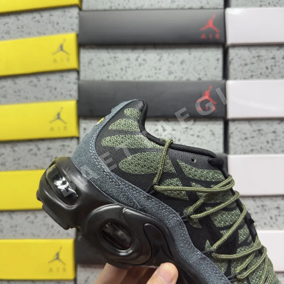 나이키 [BD] 에어 맥스 플러스 유틸리티 FJ4232-200 201909 Nike Air Max Plus Utility Medium Olive 상세 이미지 5