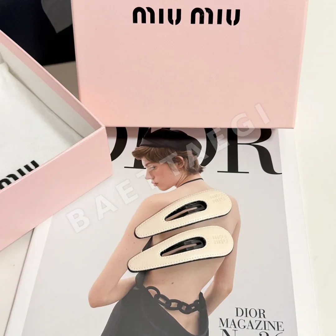 미우미우 빈티지 레트로 헤어클립 상세 이미지 6