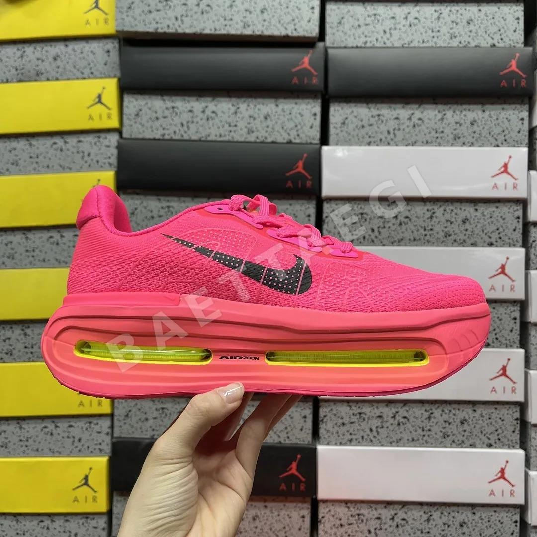 나이키 [CG] 보메로 프리미엄 HM5973-603 201980 Nike Vomero Premium Hyper Pink 상세 이미지 2
