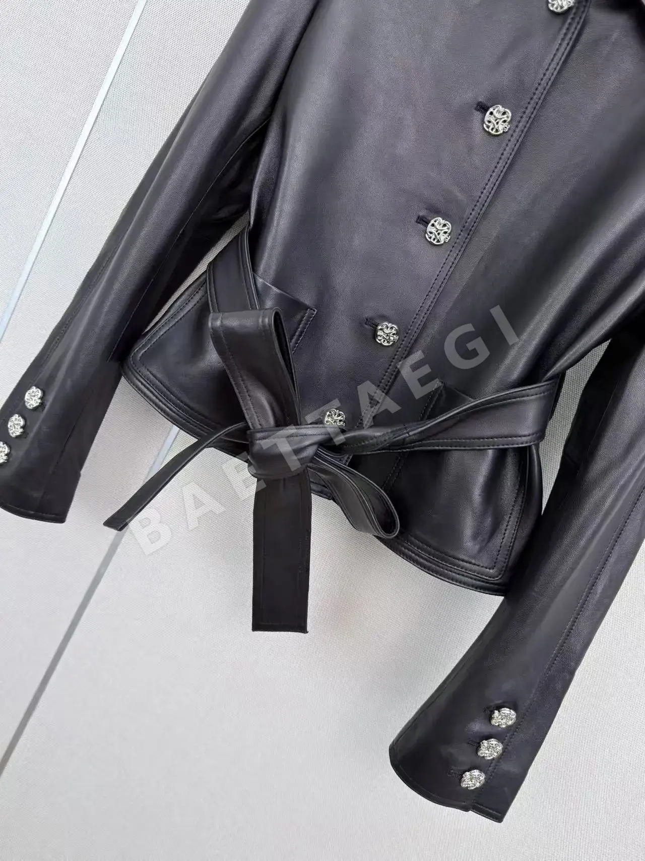 샤넬 램스킨 더블 C 로고 트렌치코트 자켓 상세 이미지 6