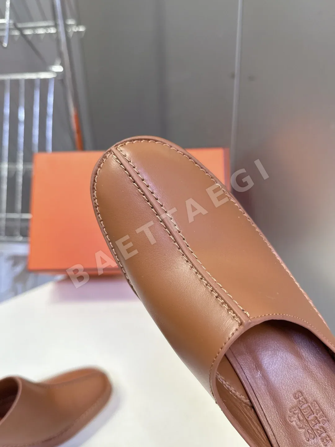 에르메스(Hermès)의 미스터리 70 뮬 상세 이미지 7