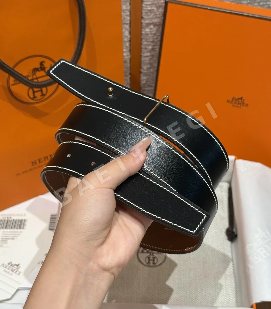 루이비통 H 버클 리버시블 가죽 벨트 32mm 상세 이미지 4