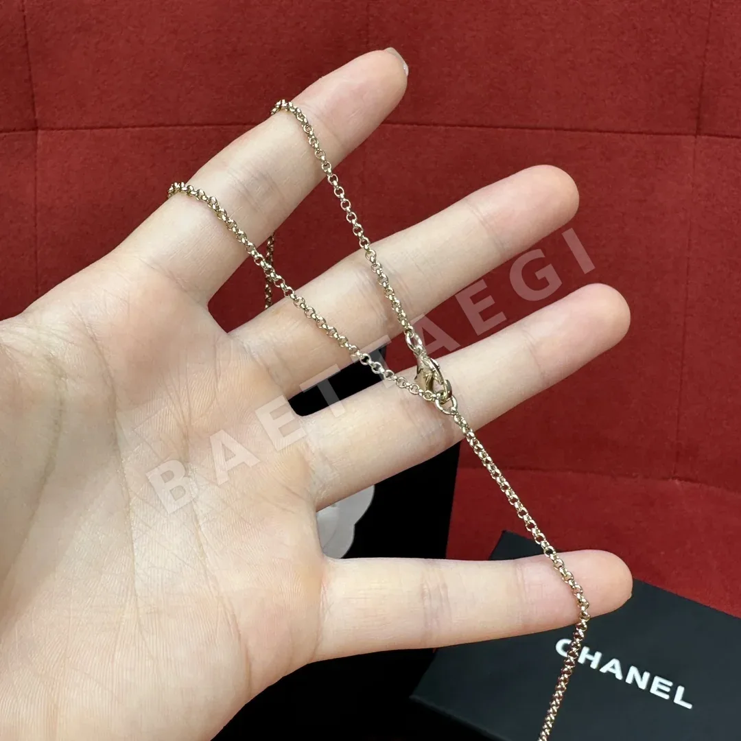 샤넬 더블 C 카멜리아 크리스탈 목걸이 상세 이미지 9