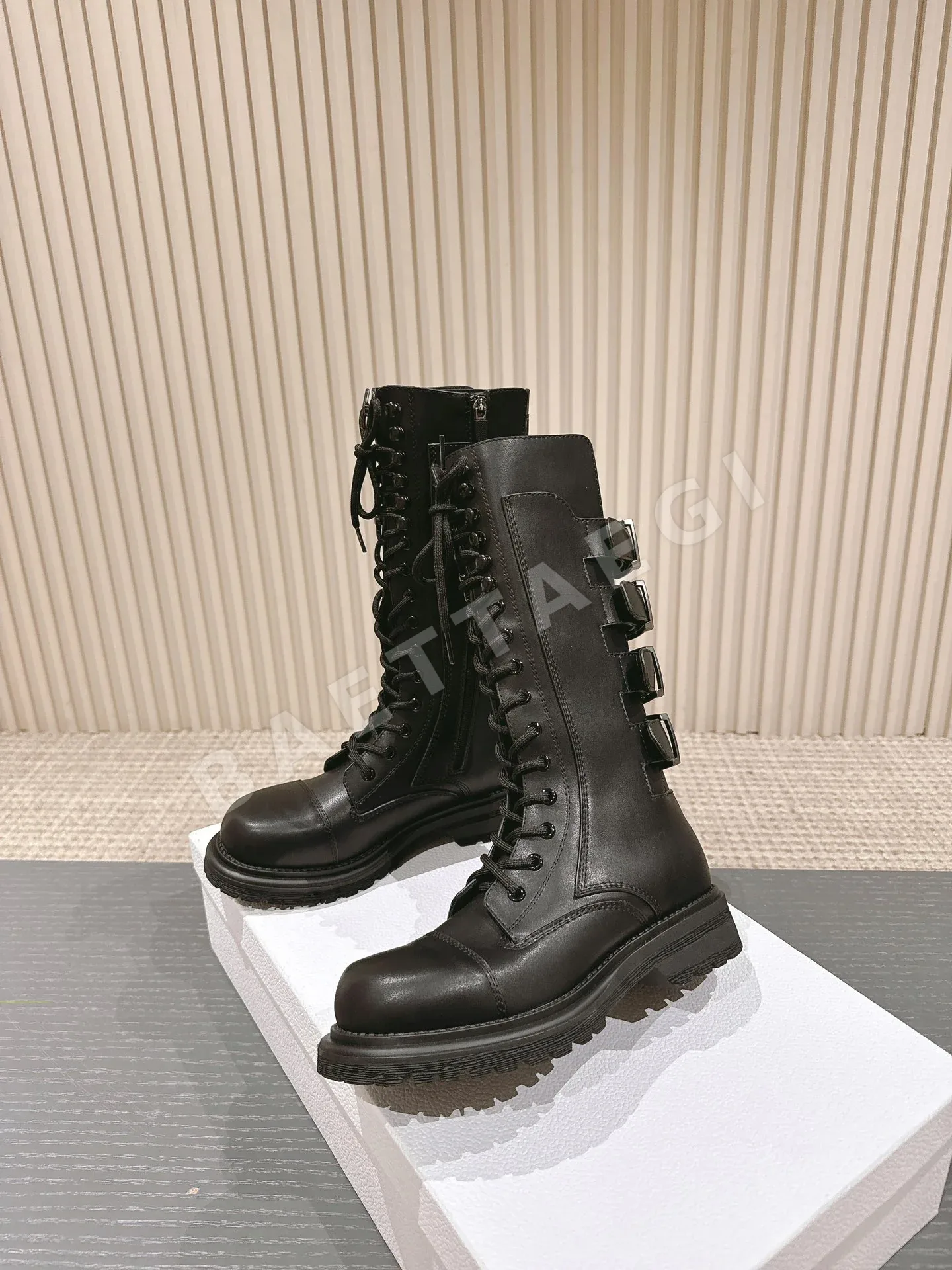 디올 블랙 송아지가죽 롱부츠 8607 상세 이미지 5