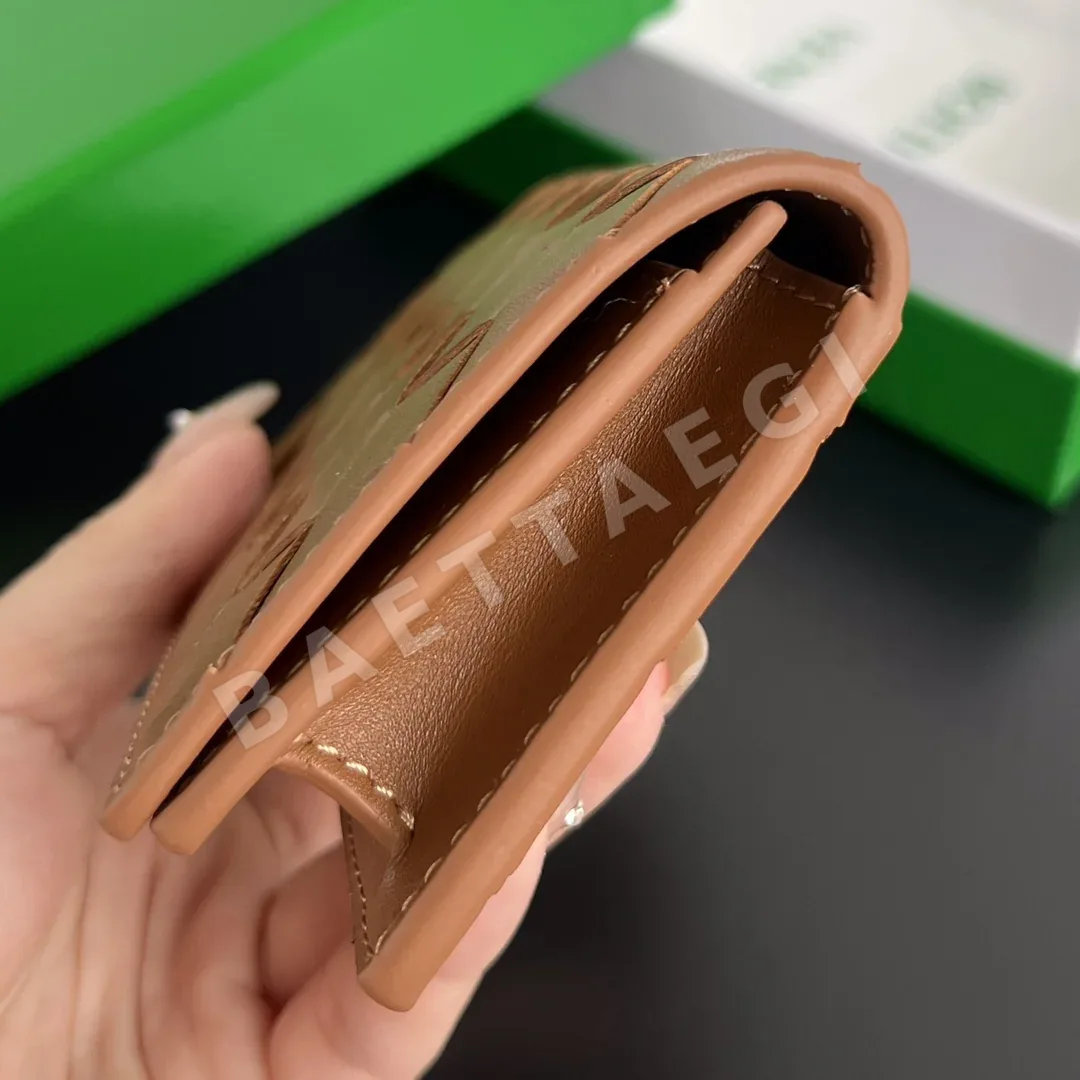 보테가베네타 램스킨 명함지갑 상세 이미지 4