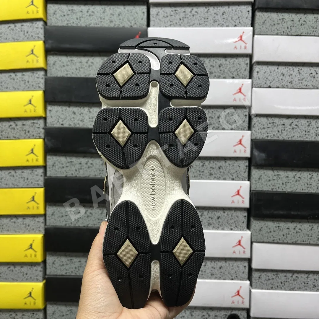 뉴발란스 [C] 9060 U9060528 202233 New Balance 9060 상세 이미지 2