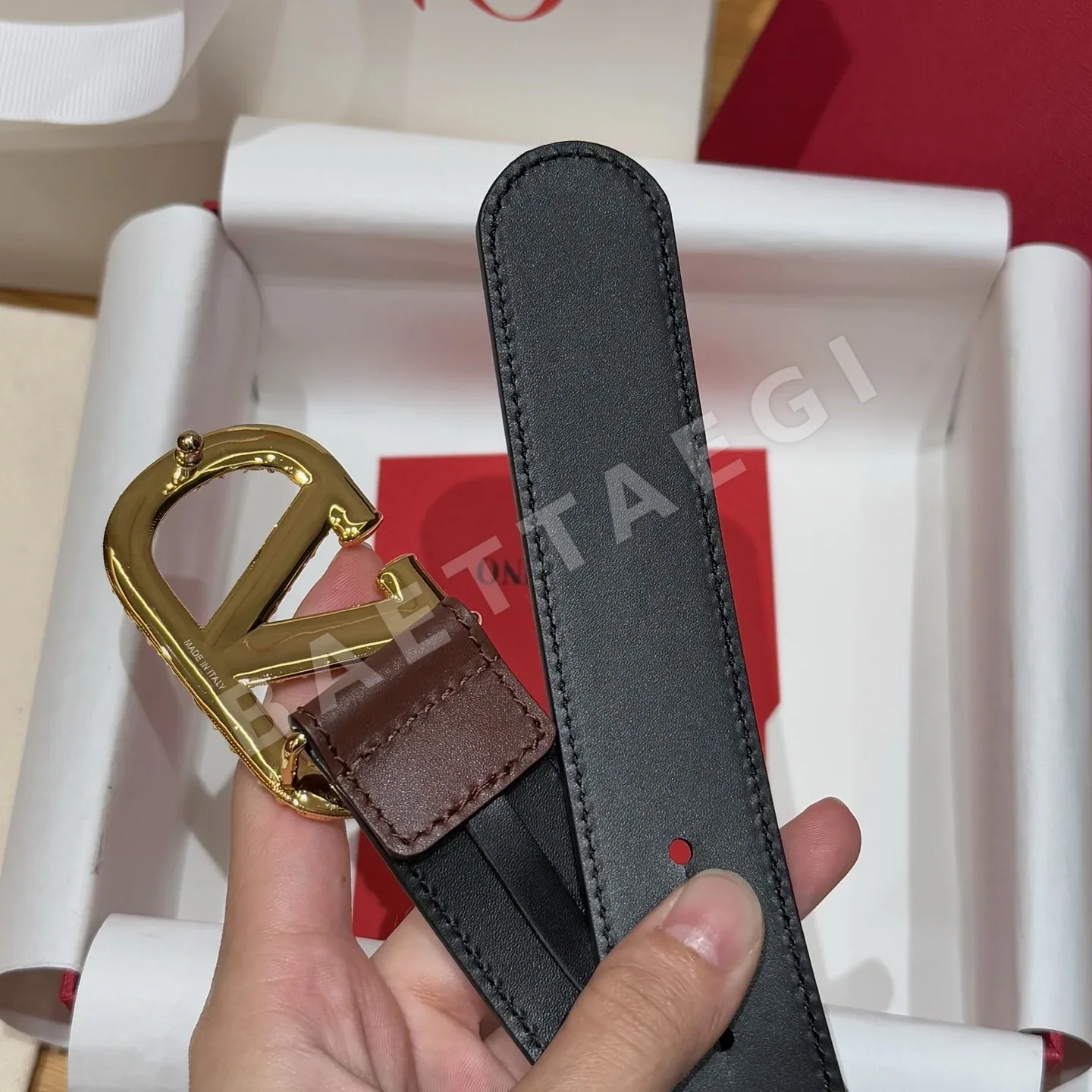 발렌티노 양면 소가죽 금장 벨트 상세 이미지 6